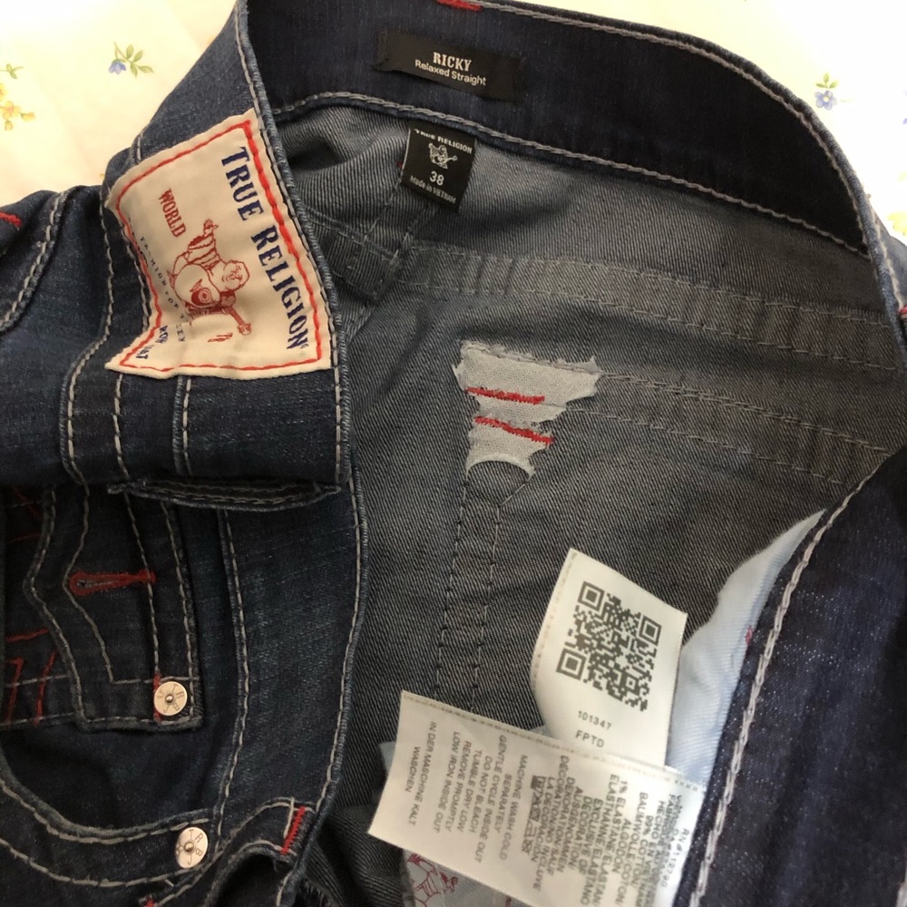 True Religion (Ricky Relaxed Straight) - Picture 5 of 5